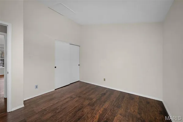 $170,000 | 1042 Sugar Creek Court, Unit 8, St. Peters, MO 63376