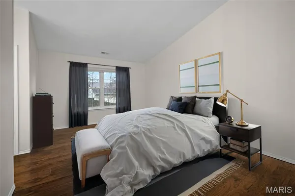 $170,000 | 1042 Sugar Creek Court, Unit 8, St. Peters, MO 63376