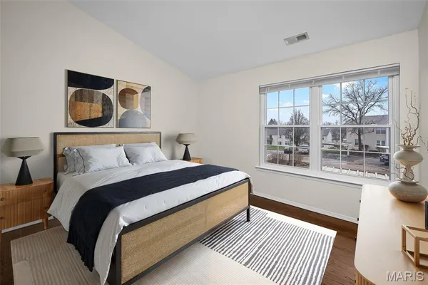 $170,000 | 1042 Sugar Creek Court, Unit 8, St. Peters, MO 63376