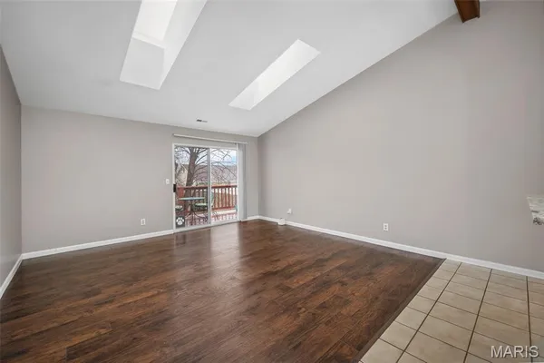 $170,000 | 1042 Sugar Creek Court, Unit 8, St. Peters, MO 63376