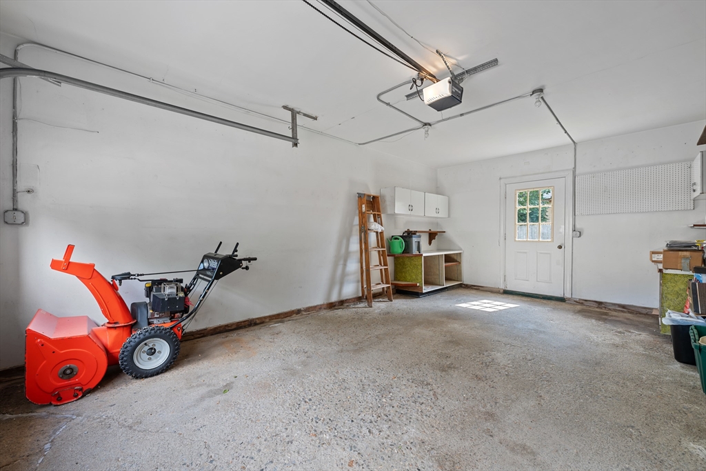 43 Rowena Street Worcester, MA 01606 - Photo 39 of 40
