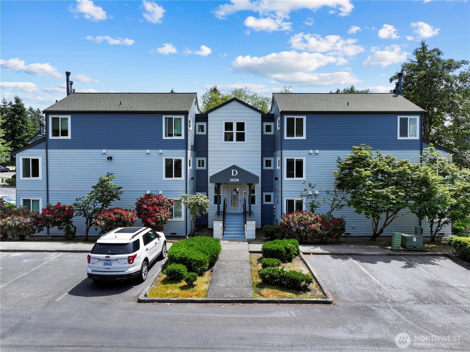 front view of house with a yard