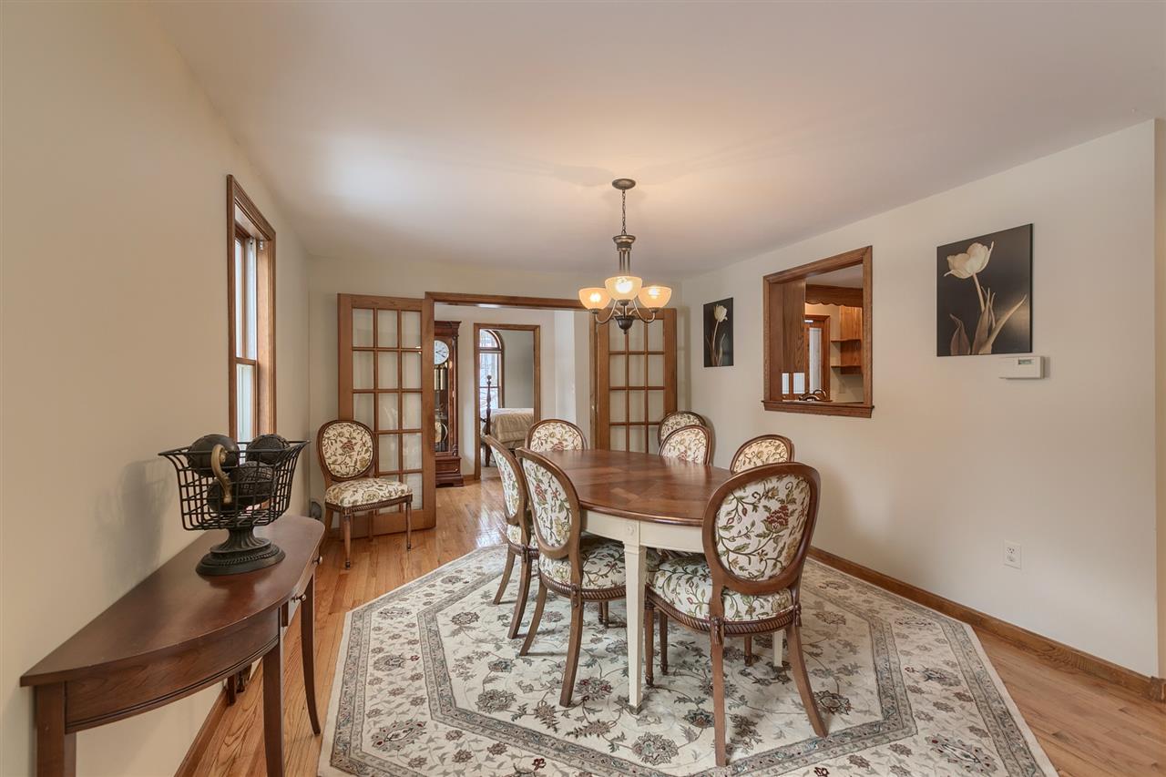 28 Farmer Road Windham, NH 03087 - Photo 2 of 40