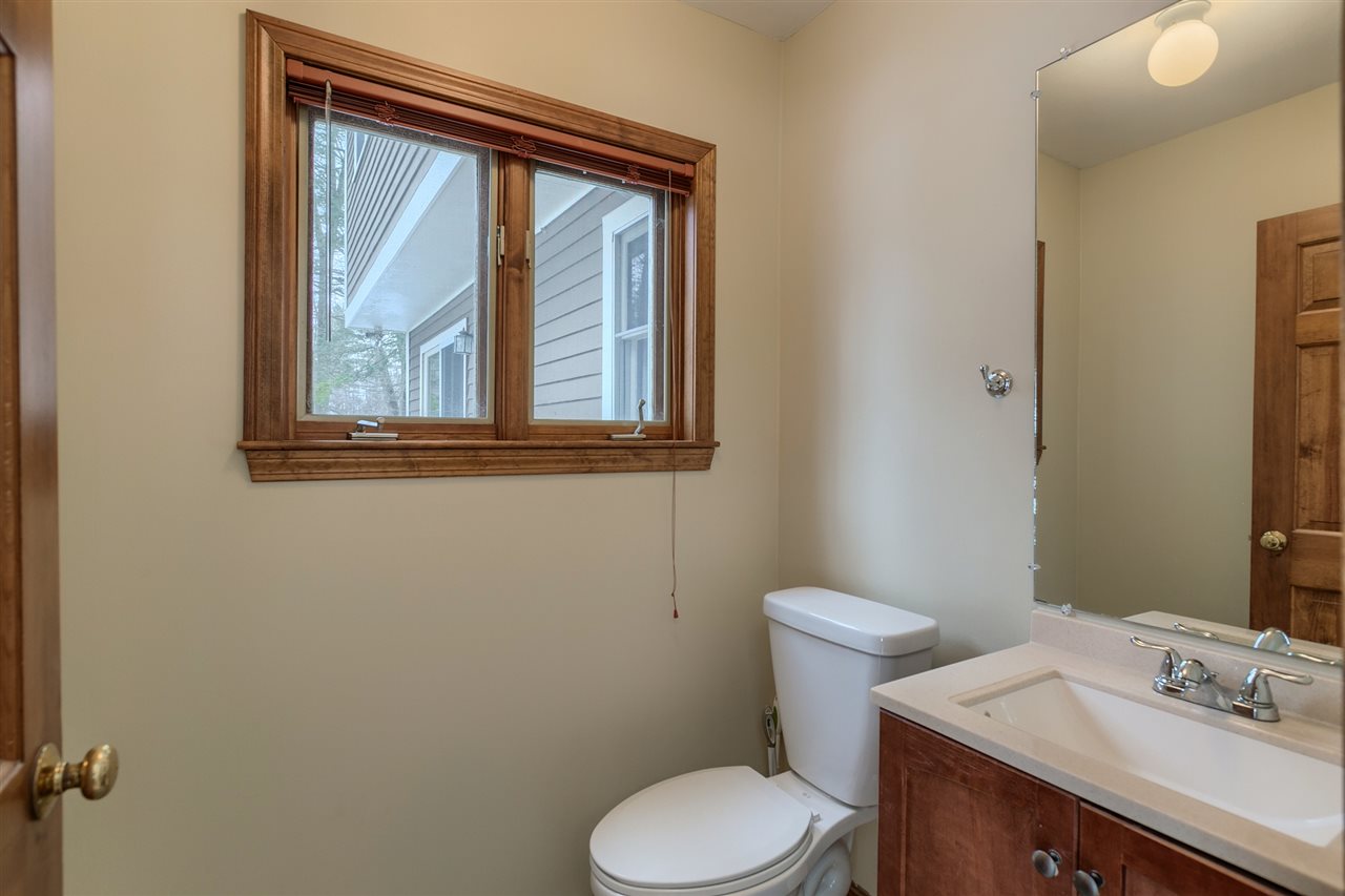 28 Farmer Road Windham, NH 03087 - Photo 13 of 40