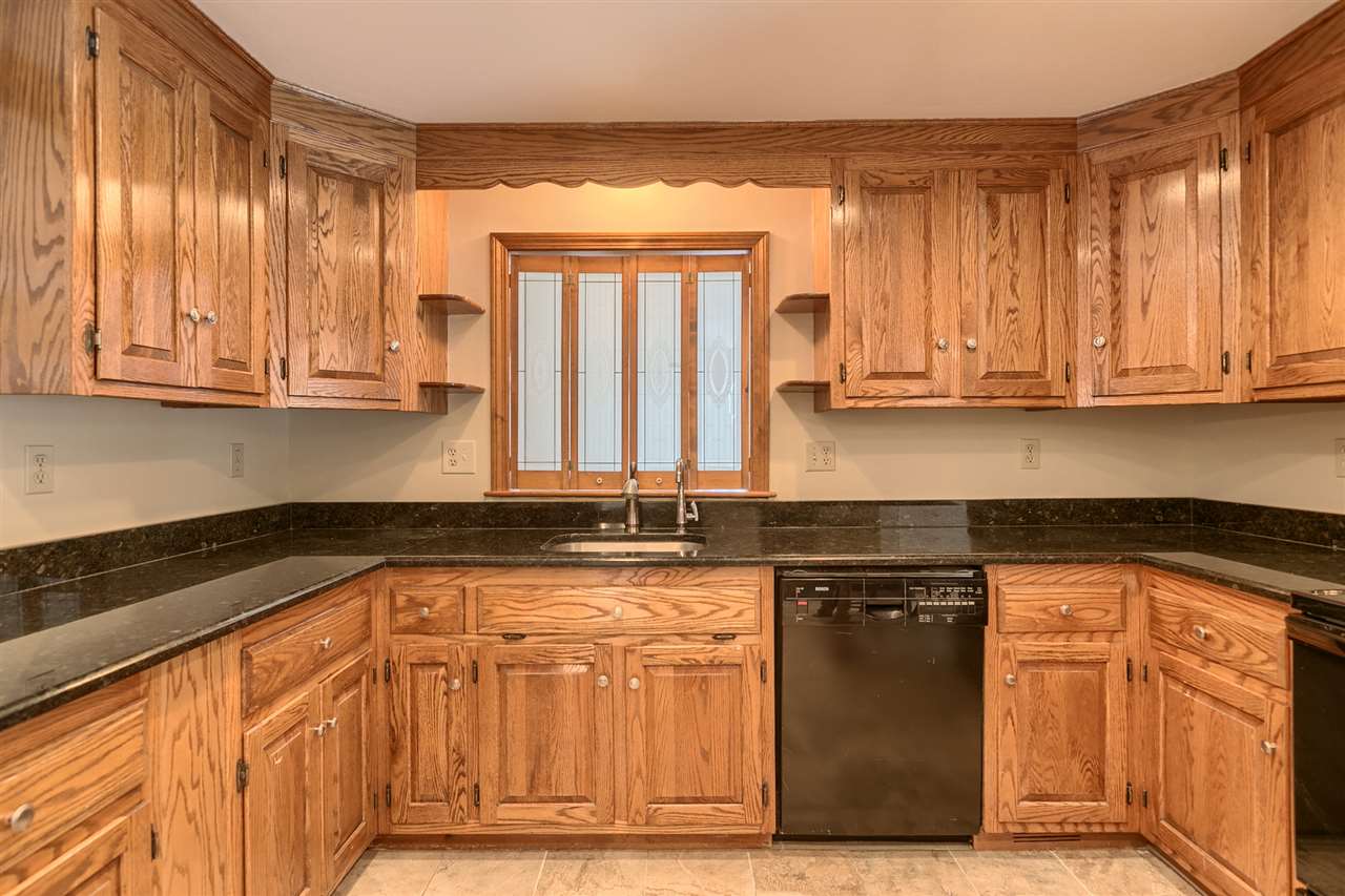 28 Farmer Road Windham, NH 03087 - Photo 15 of 40