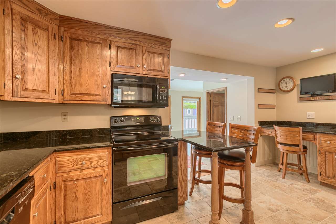 28 Farmer Road Windham, NH 03087 - Photo 17 of 40