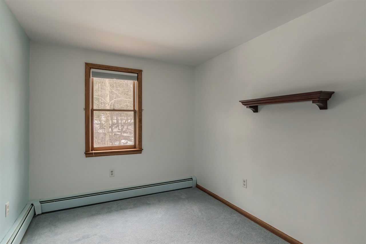 28 Farmer Road Windham, NH 03087 - Photo 27 of 40