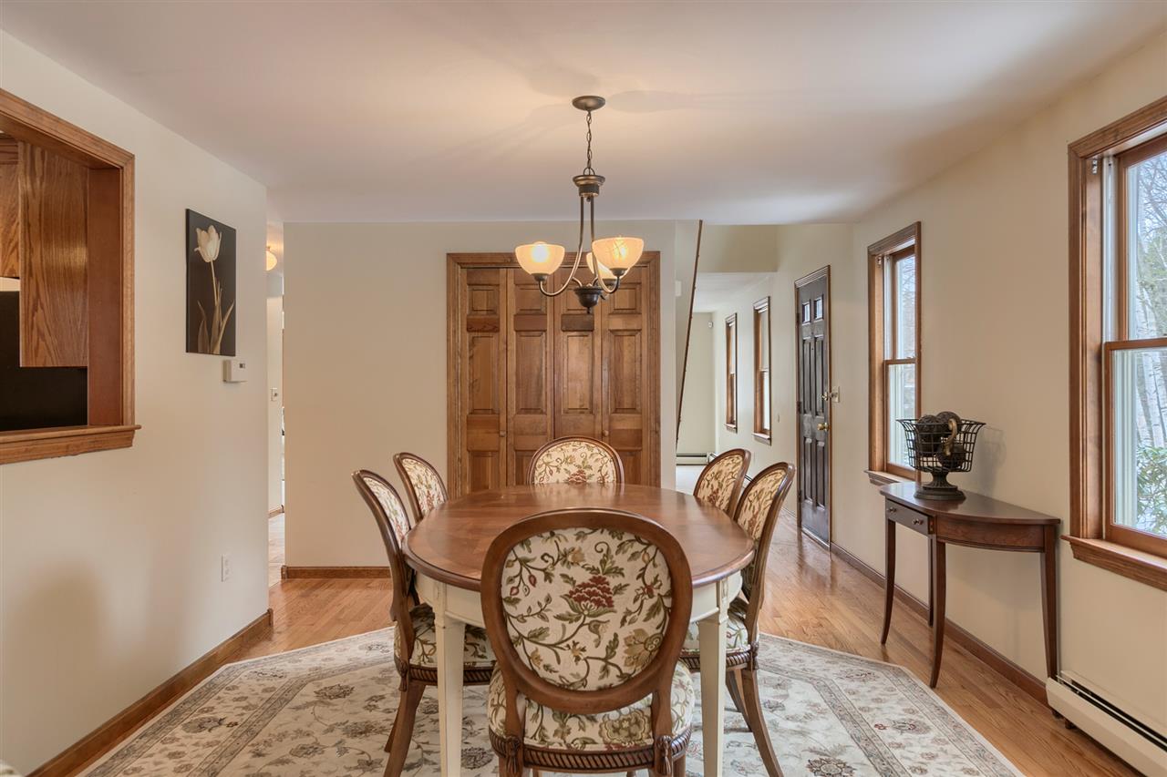 28 Farmer Road Windham, NH 03087 - Photo 4 of 40
