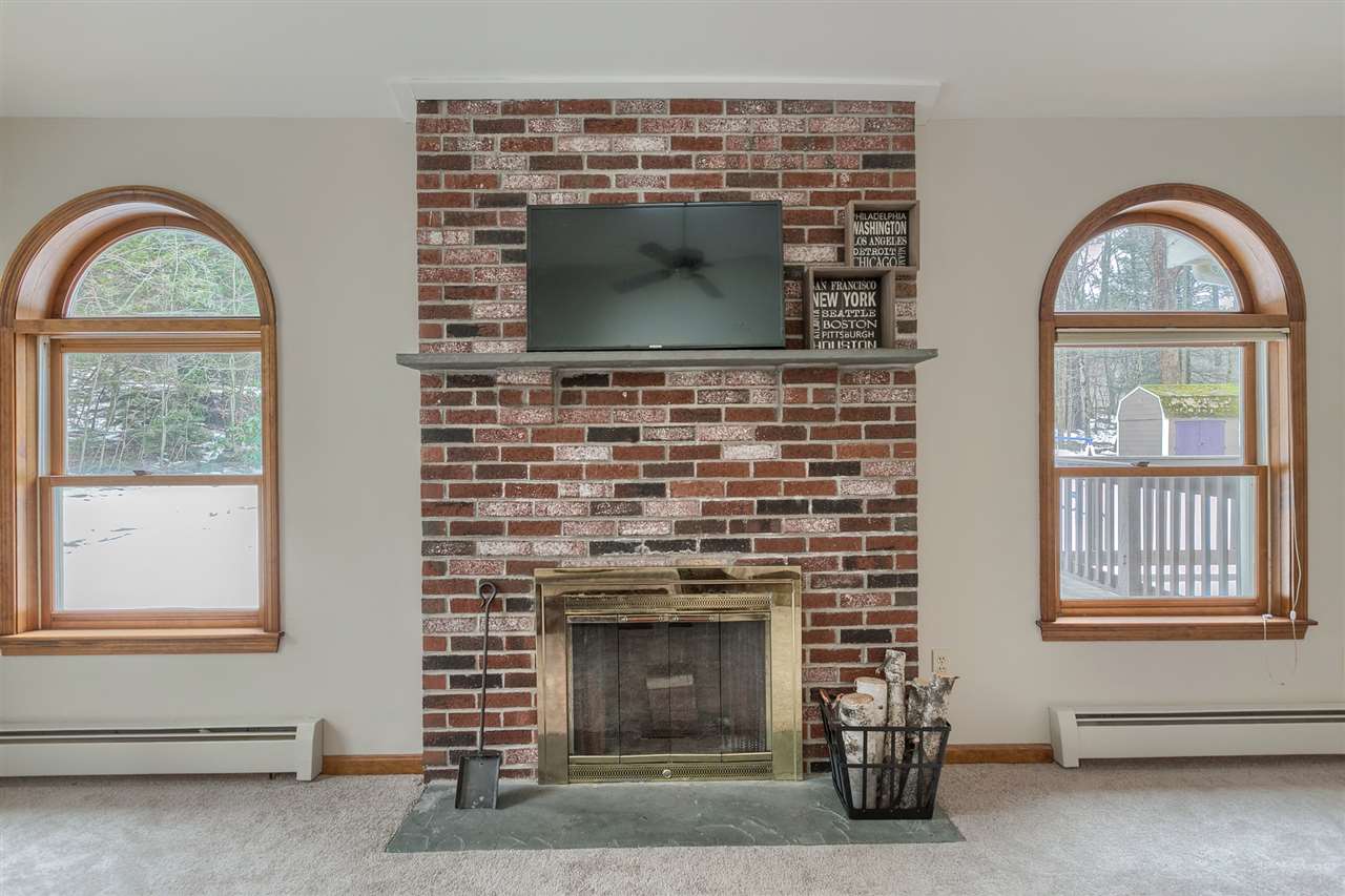 28 Farmer Road Windham, NH 03087 - Photo 8 of 40