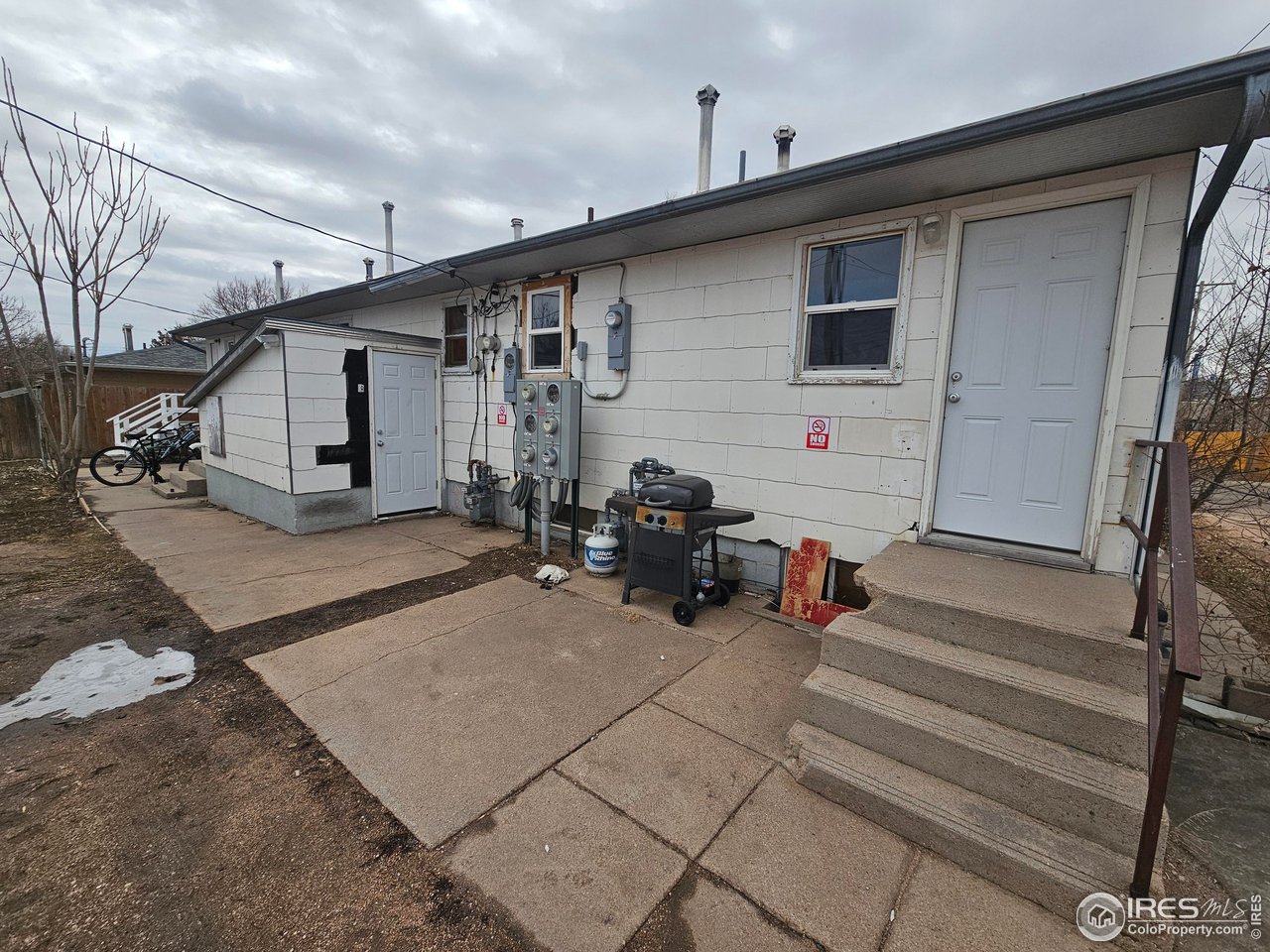 351 East 2nd Street Akron, CO 80720 - Photo 22 of 23 a view of a house with a patio