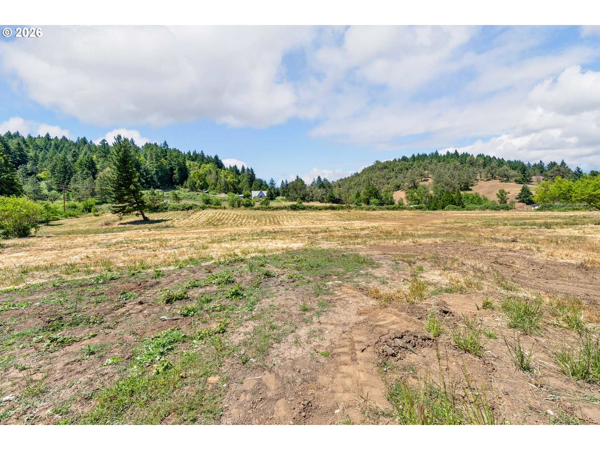 596 Raleigh Drive Winston, OR 97496 - Photo 17 of 30