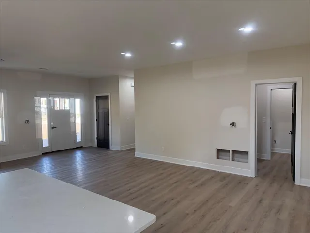 $319,900 | 704 Colony Avenue, East Lynne, MO 64743