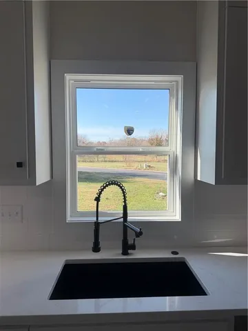 $319,900 | 704 Colony Avenue, East Lynne, MO 64743