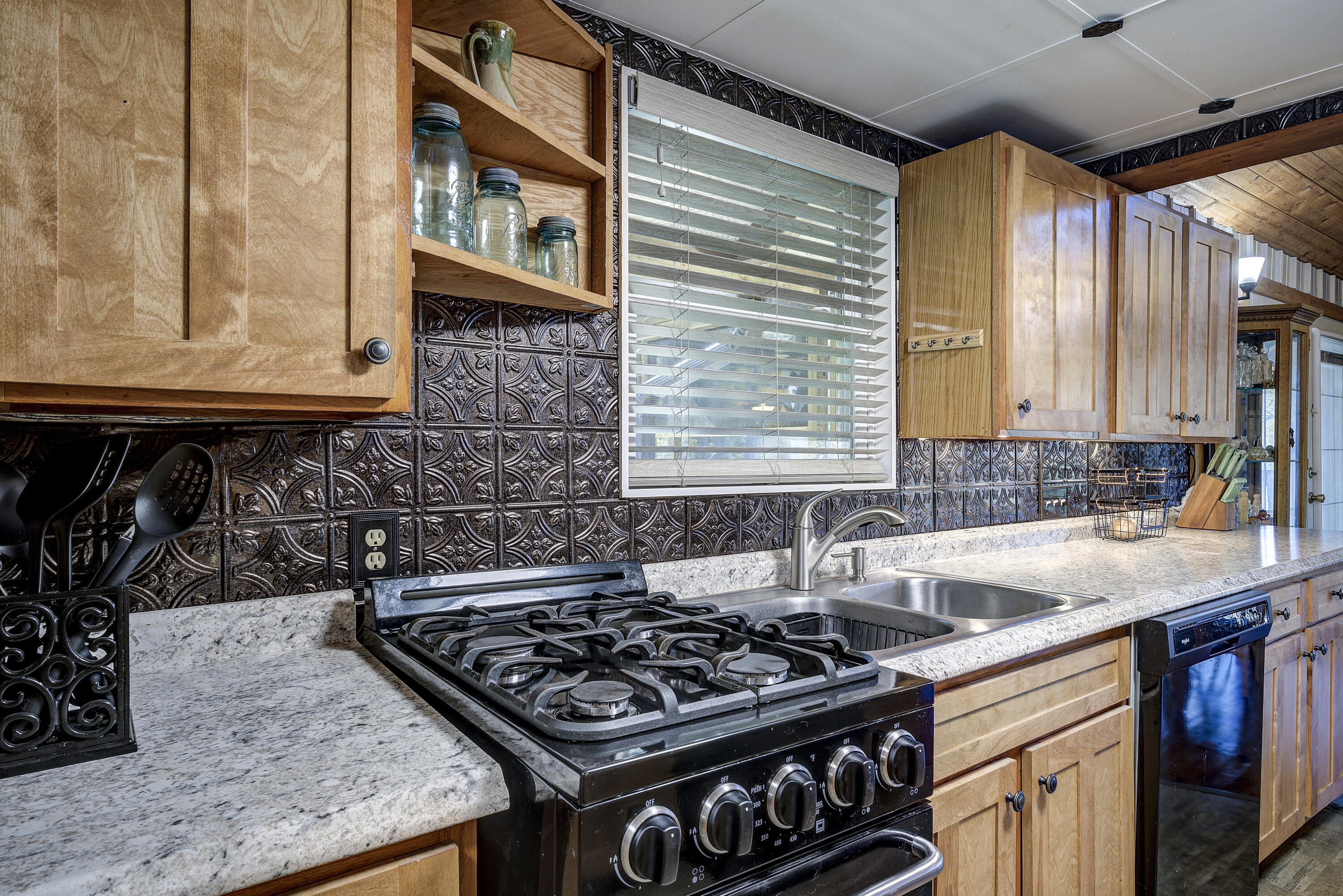 252 Ripshin Lake Road Roan Mountain, TN 37687 - Photo 37 of 87 Ripshin-18