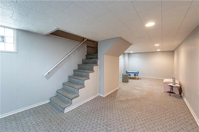 a bathroom with a toilet