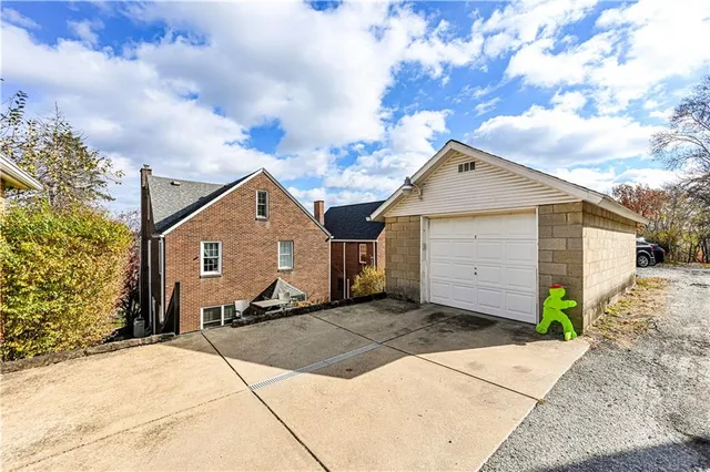 $229,900 | 224 Center Avenue, Greensburg, PA 15601