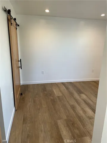 $2,000 | 24306 Victory Boulevard, Unit 1/2, Woodland Hills, CA 91367