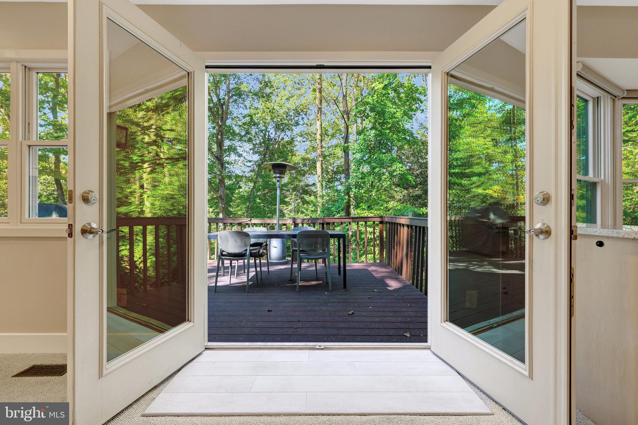 11637 Quail Ridge Court Reston, VA 20194 - Photo 11 of 46