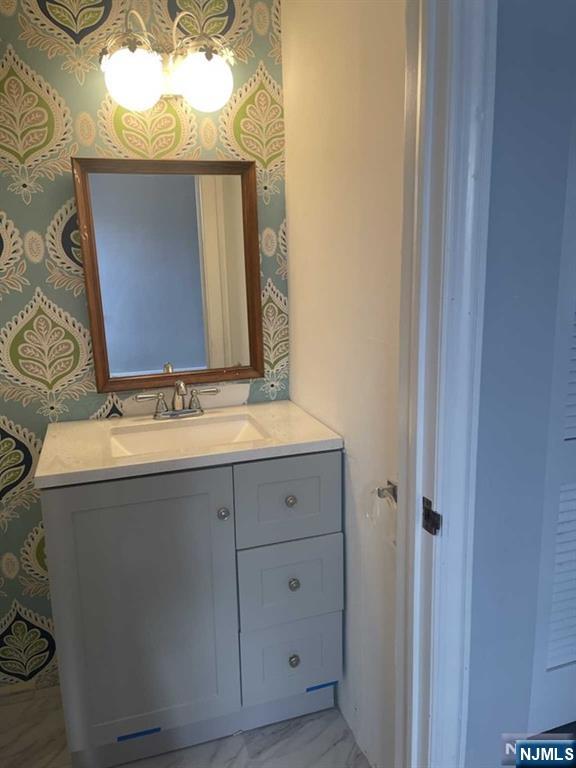 166 Midwood Road Paramus, NJ 07652 - Photo 13 of 15