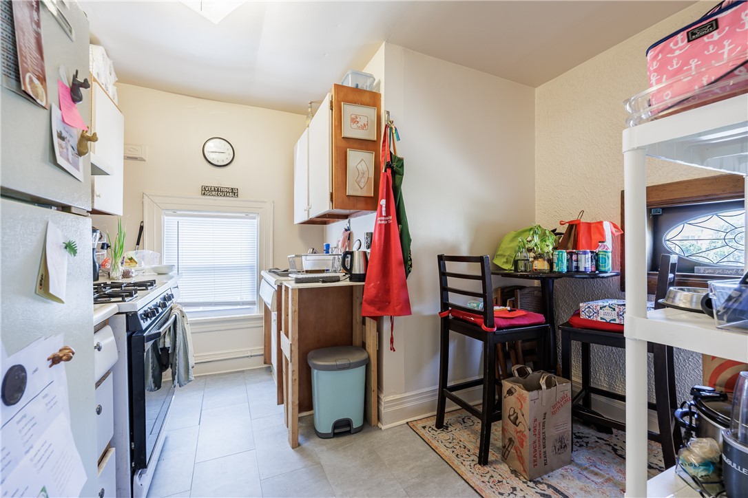 17 Canfield Place Rochester, NY 14607 - Photo 13 of 31