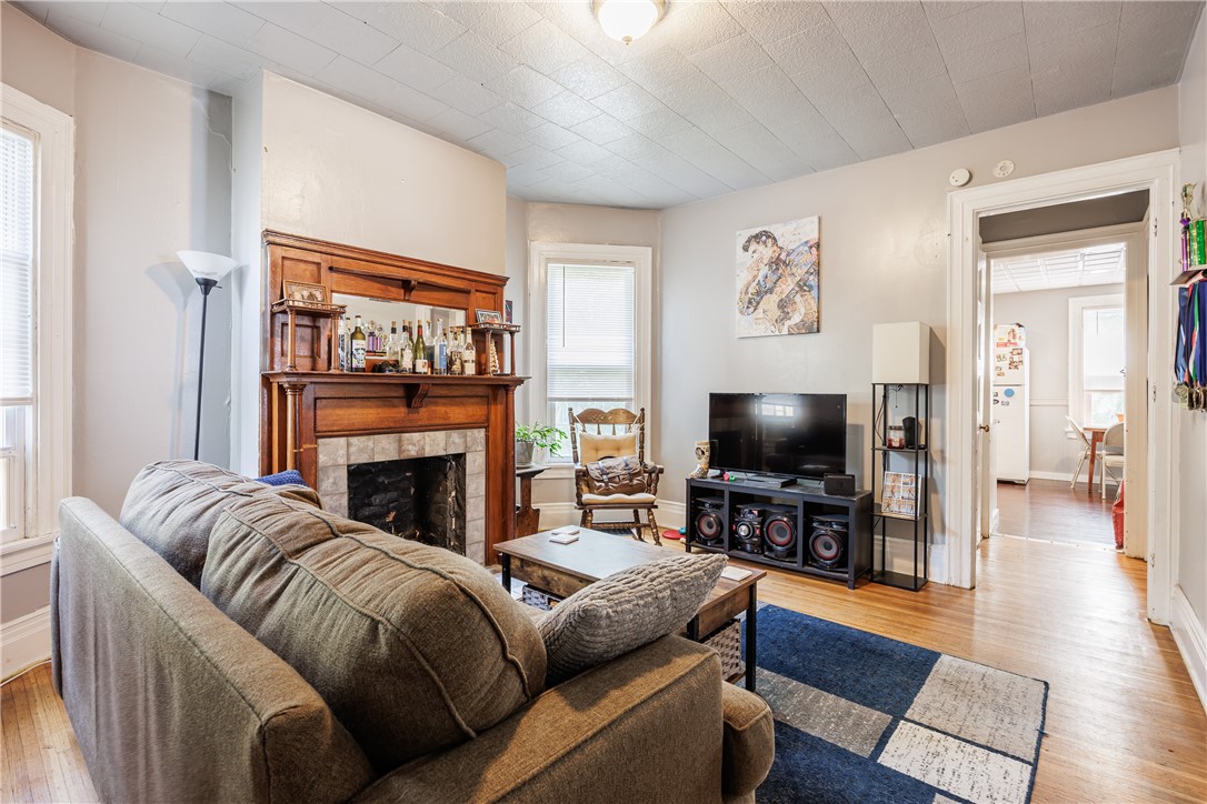 17 Canfield Place Rochester, NY 14607 - Photo 4 of 31