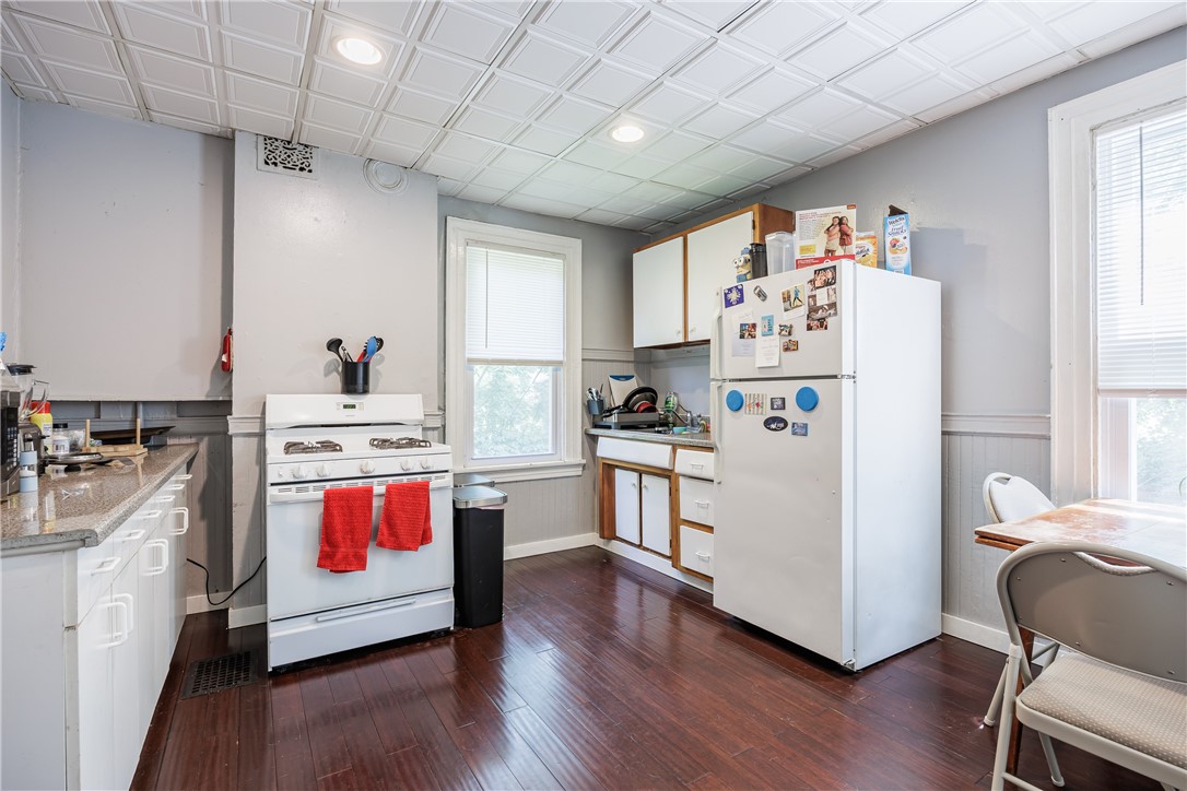 17 Canfield Place Rochester, NY 14607 - Photo 7 of 31