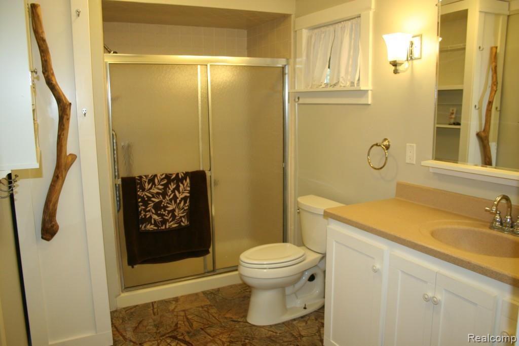 5600 7 Mile Road South Lyon, MI 48178 - Photo 28 of 51 Updated and sparkling clean!