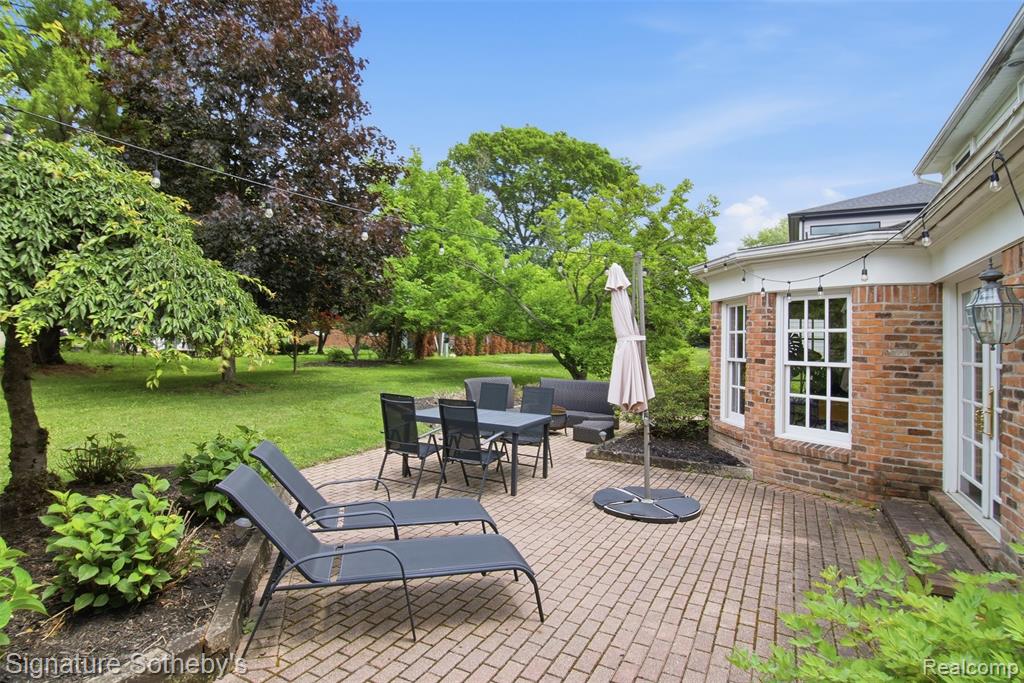 4784 Walnut Lake Road Bloomfield Hills, MI 48301 - Photo 14 of 17