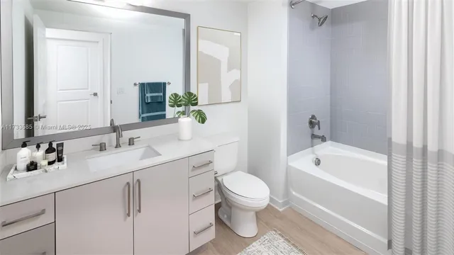 $2,965 | 4350 Peregrine Way Lake, Unit C1, Lake Worth, FL 33463