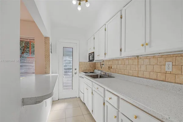 $1,650 | 60 Northwest 79th Street, Unit 1, Miami, FL 33150