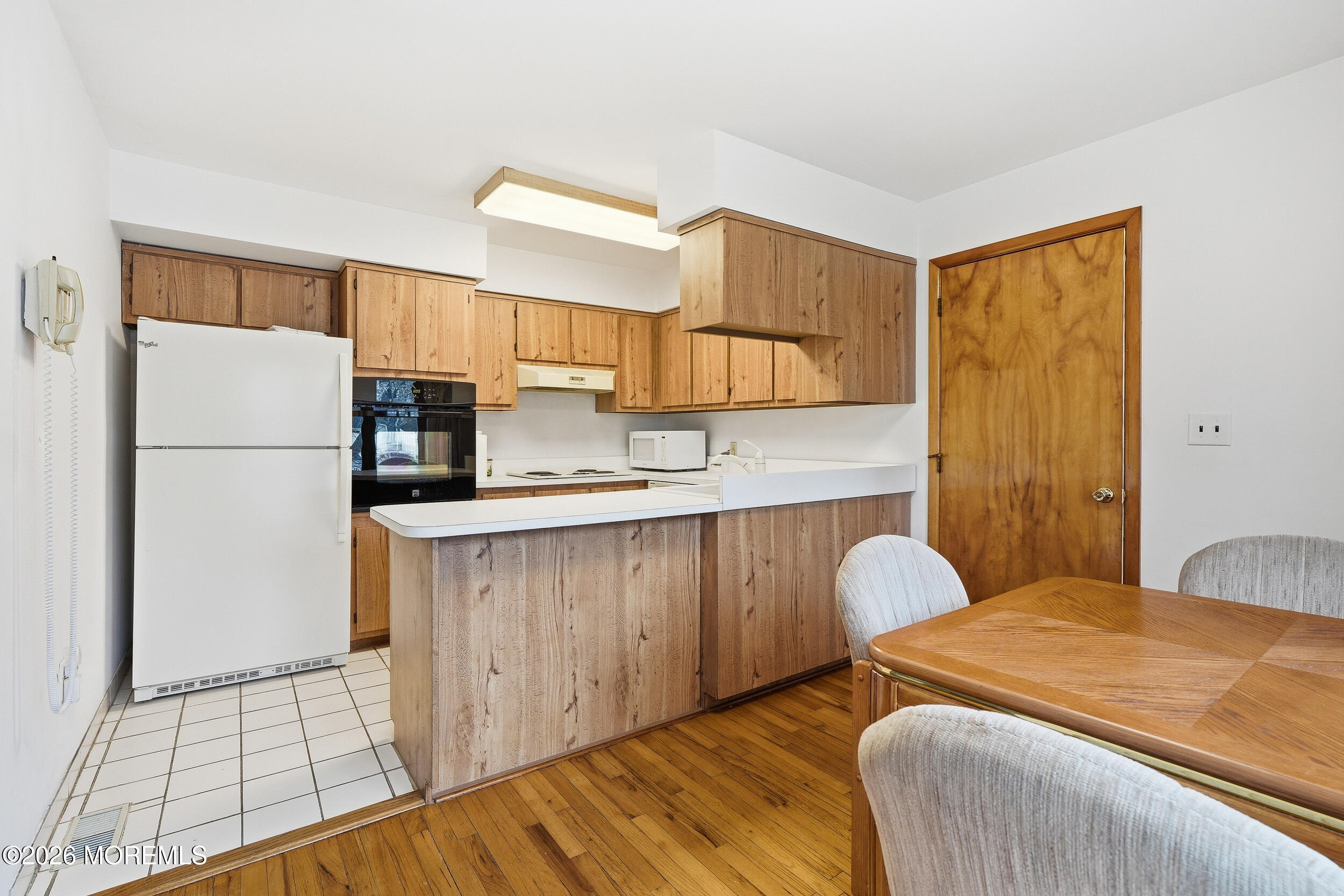 600 Star Street Oakhurst, NJ 07755 - Photo 11 of 39 053