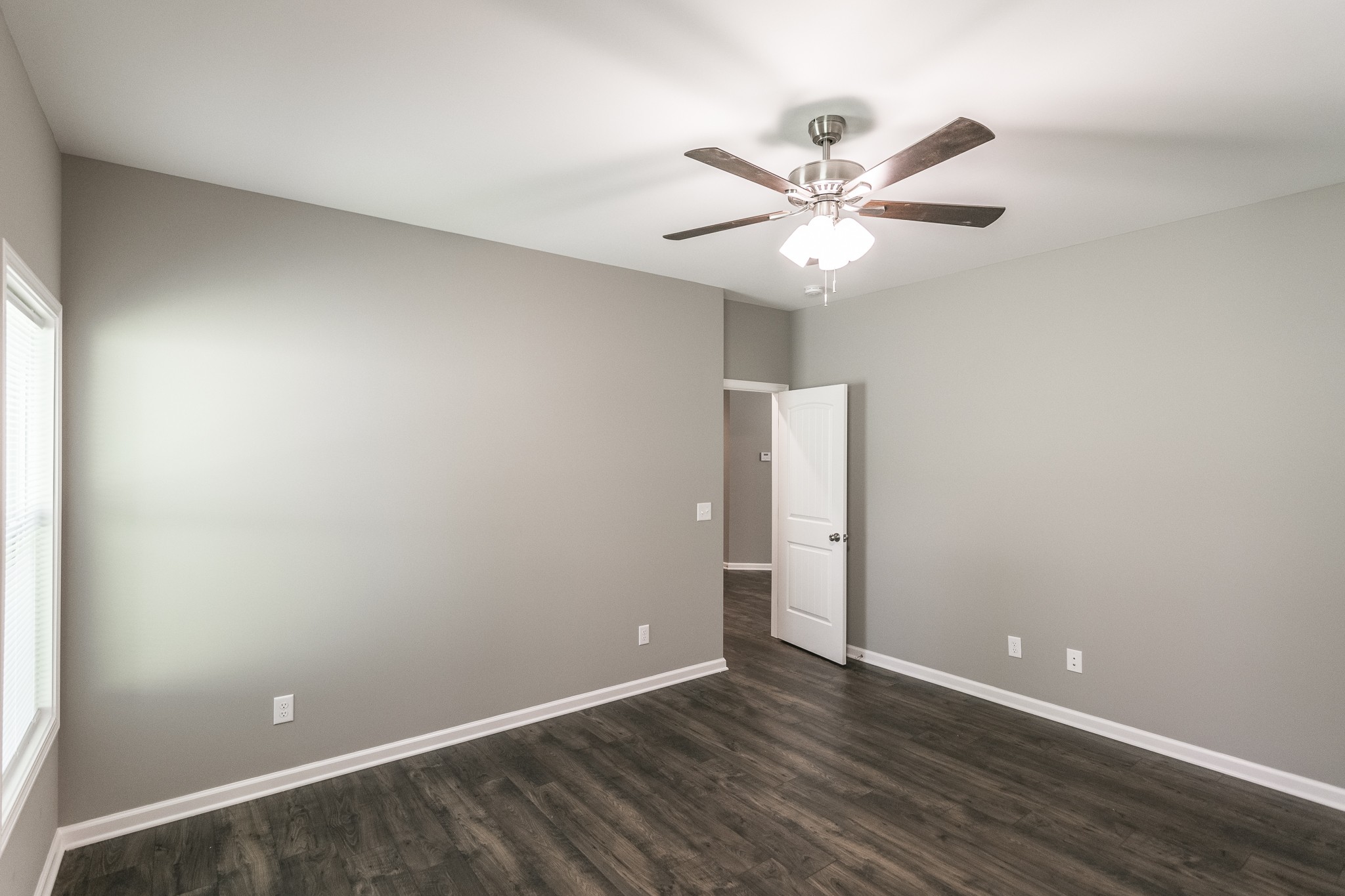 1566 Old Gallatin Road Portland, TN 37148 - Photo 35 of 49 wooden floor in an empty room