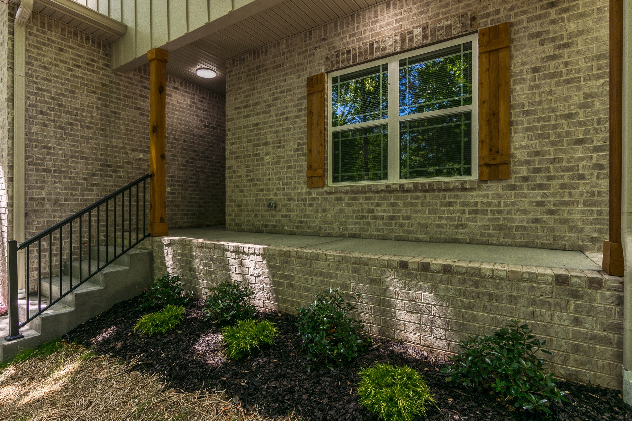 1566 Old Gallatin Road Portland, TN 37148 - Photo 7 of 49 a view of fountain in front of door