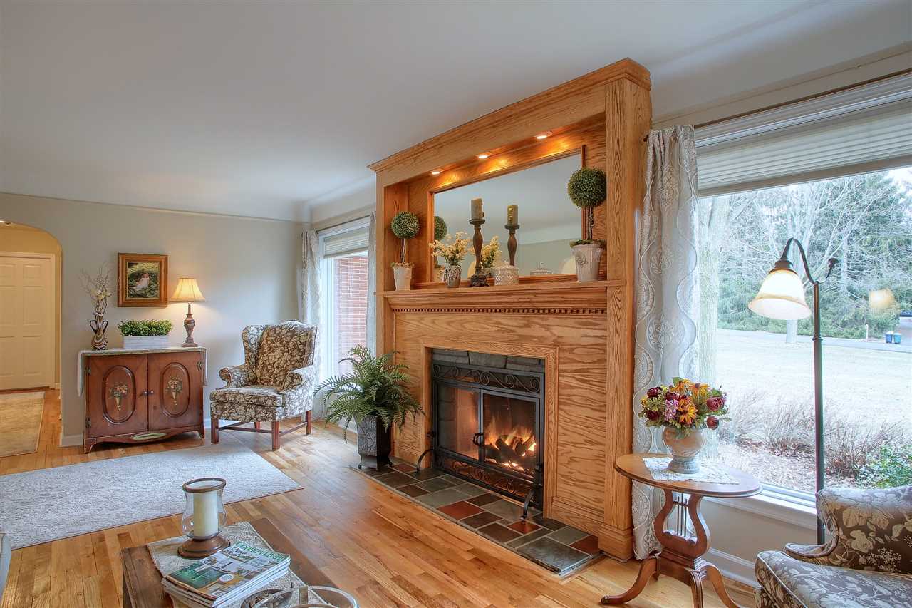 501 Whims Lane Rochester, MI 48306 - Photo 6 of 30 Family Room 3rd View