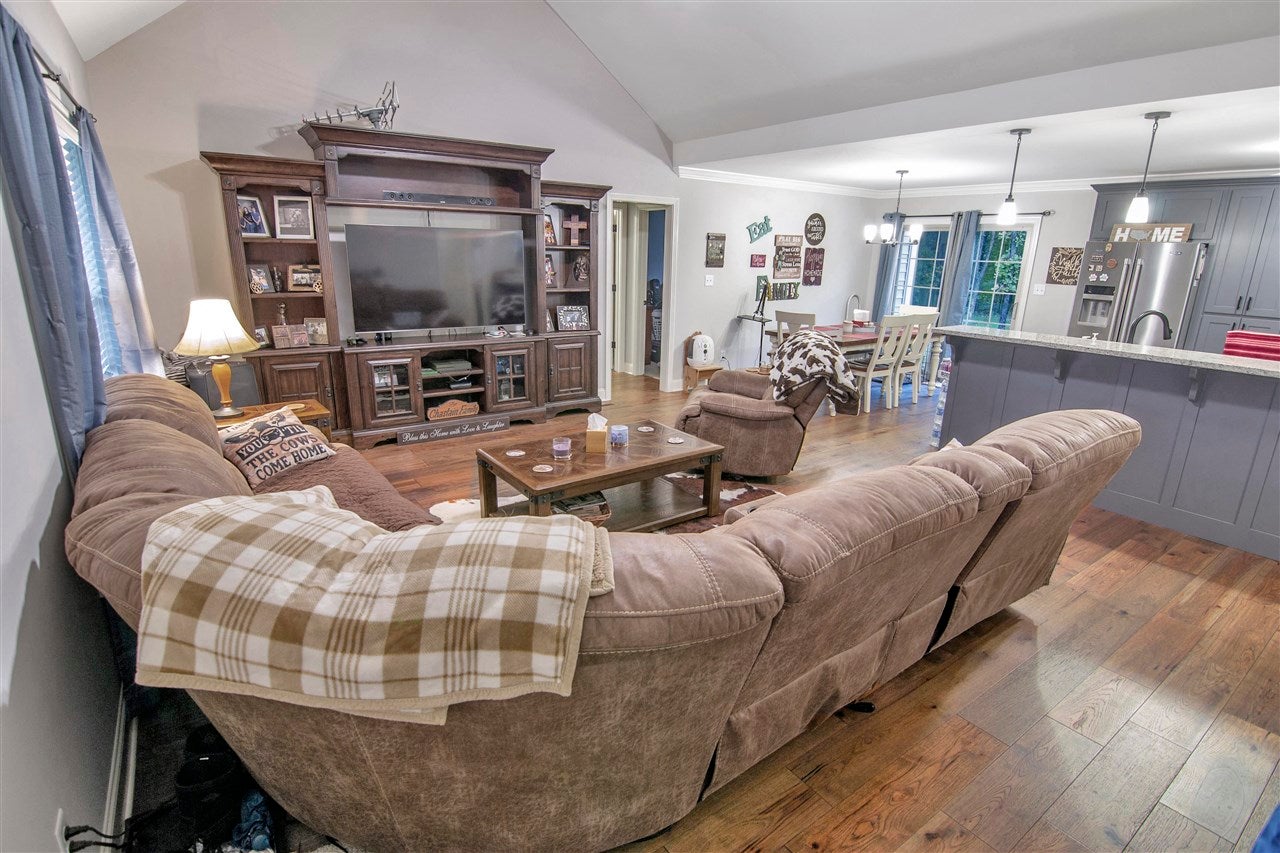 4250 Blue Level Road Rockfield, KY 42274 - Photo 3 of 27 Gallery Image 3