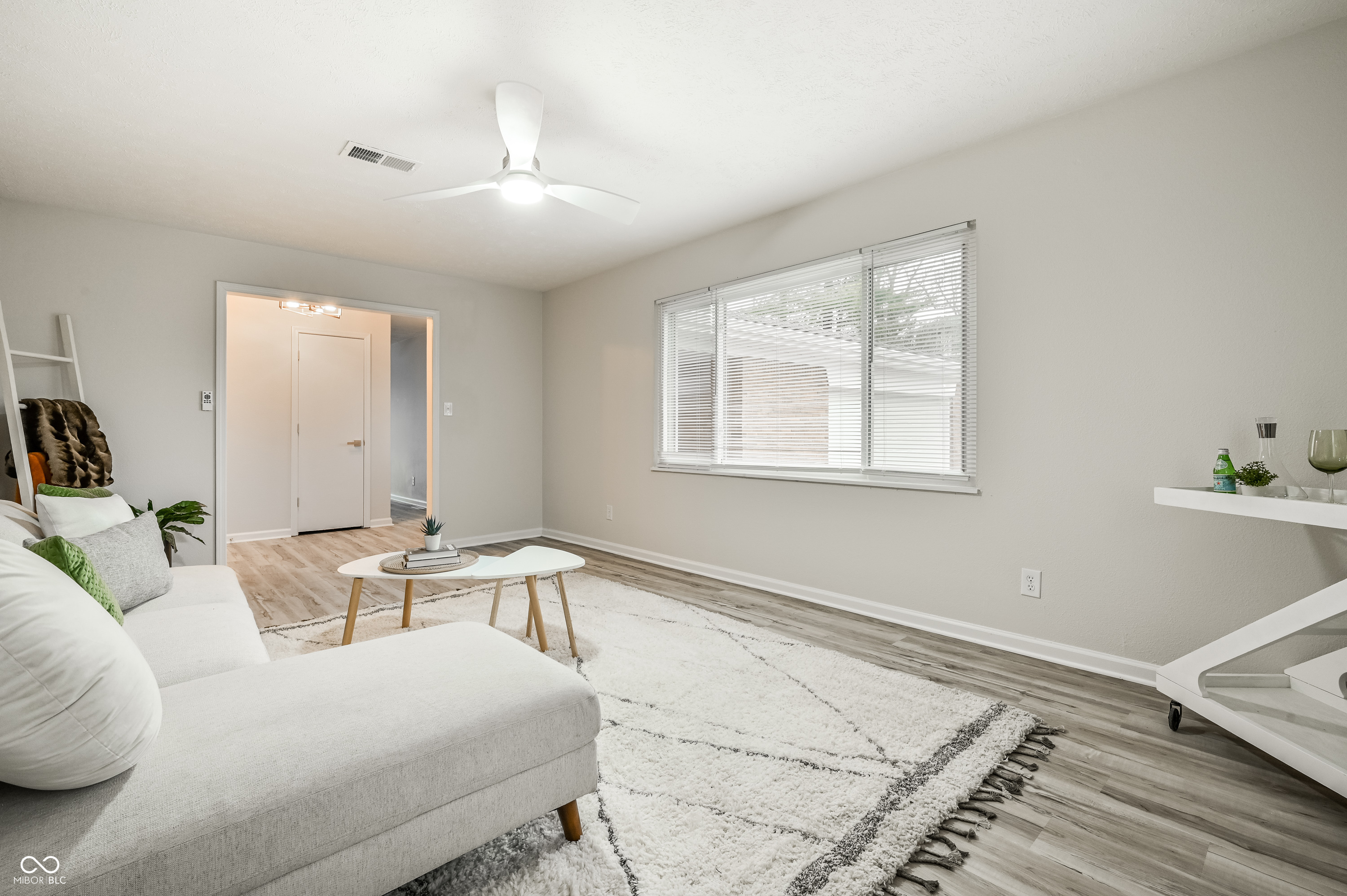4359 Wexford Road Indianapolis, IN 46226 - Photo 8 of 28 Gallery Image 8