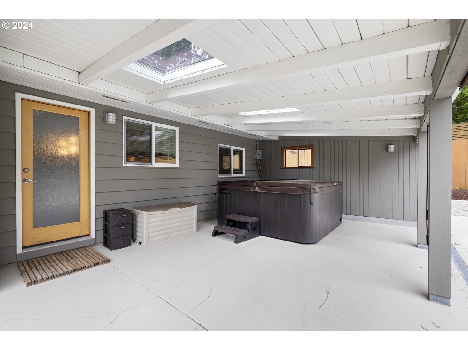 8857 Southwest Edgewood Street Tigard, OR 97223 - Photo 36 of 48