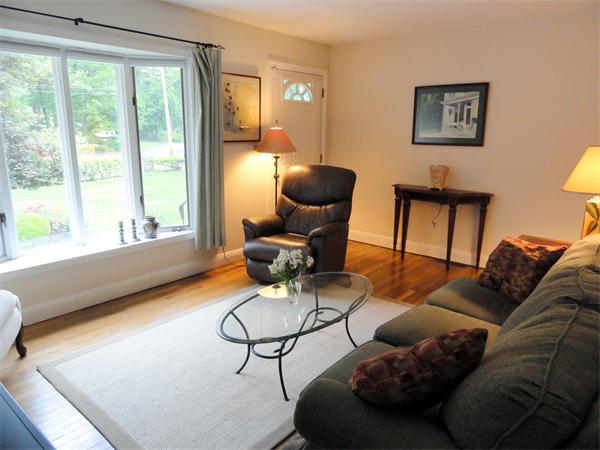 89 Helena Road Marshfield, MA 02050 - Photo 9 of 28 Gallery Image 9
