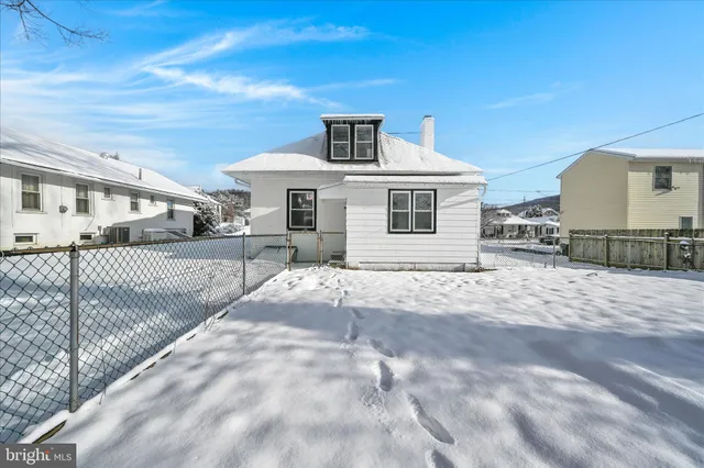 $309,900 | 12 Heidelberg Avenue, Reading, PA 19606