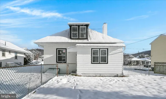 $309,900 | 12 Heidelberg Avenue, Reading, PA 19606