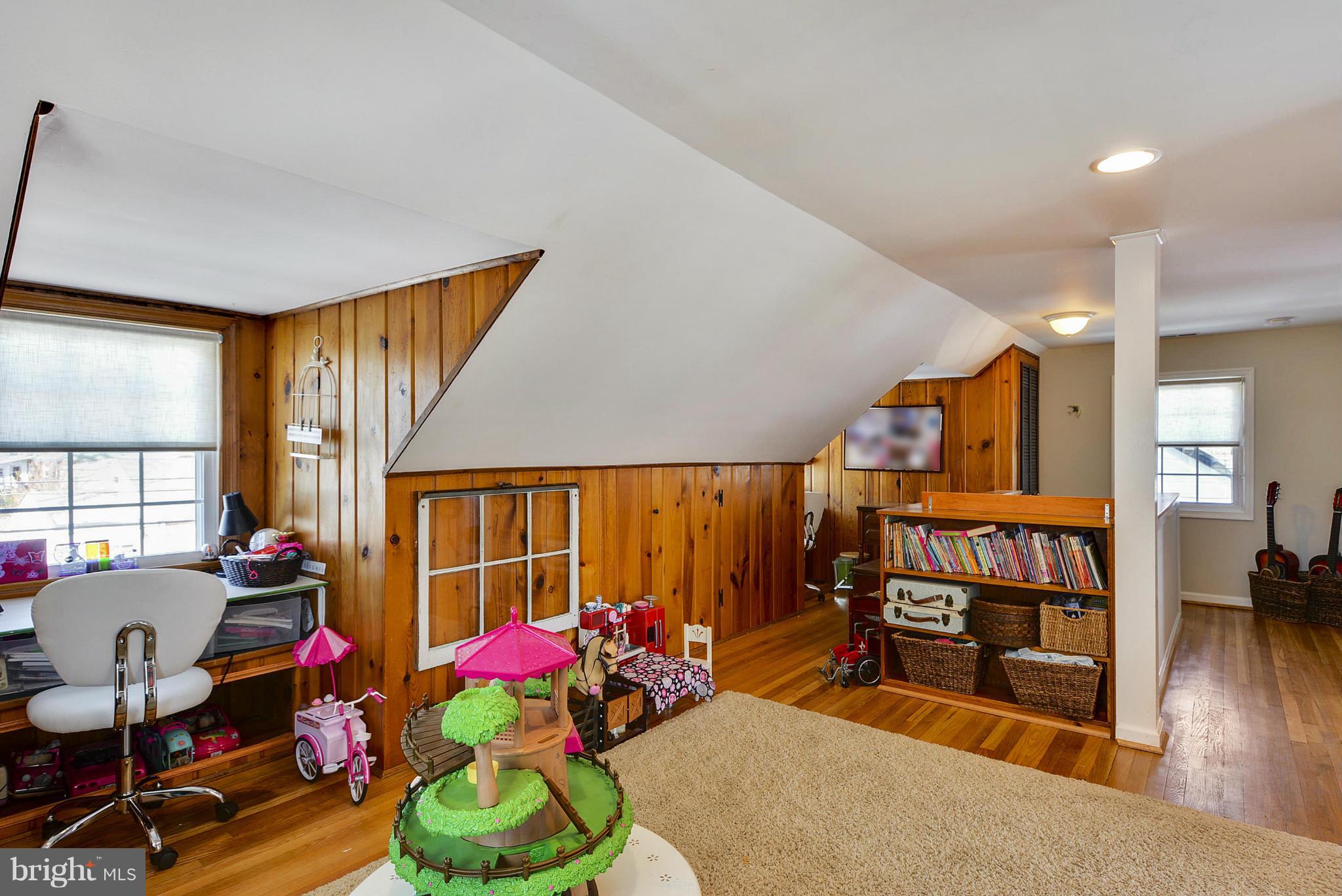 1606 Gridley Lane Silver Spring, MD 20902 - Photo 18 of 30 Loft