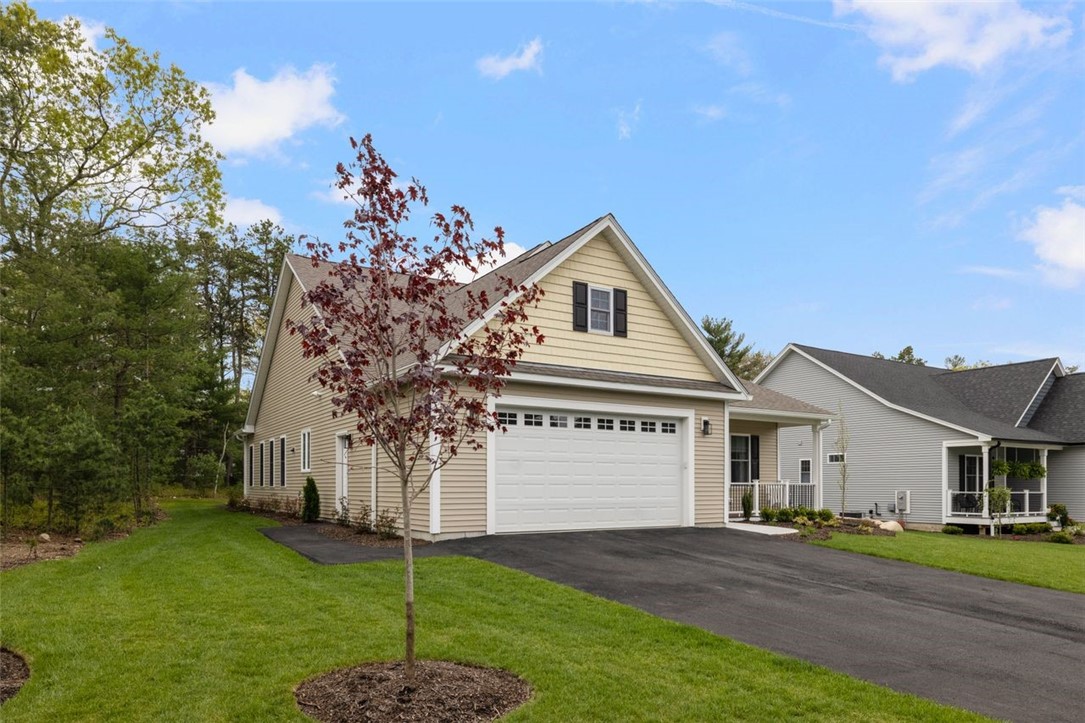 2 Sunset Avenue Coventry, RI 02816 - Photo 3 of 33