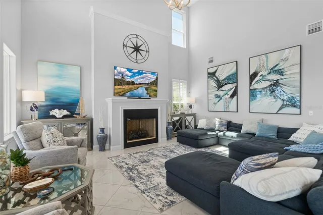 a view of entryway and hall