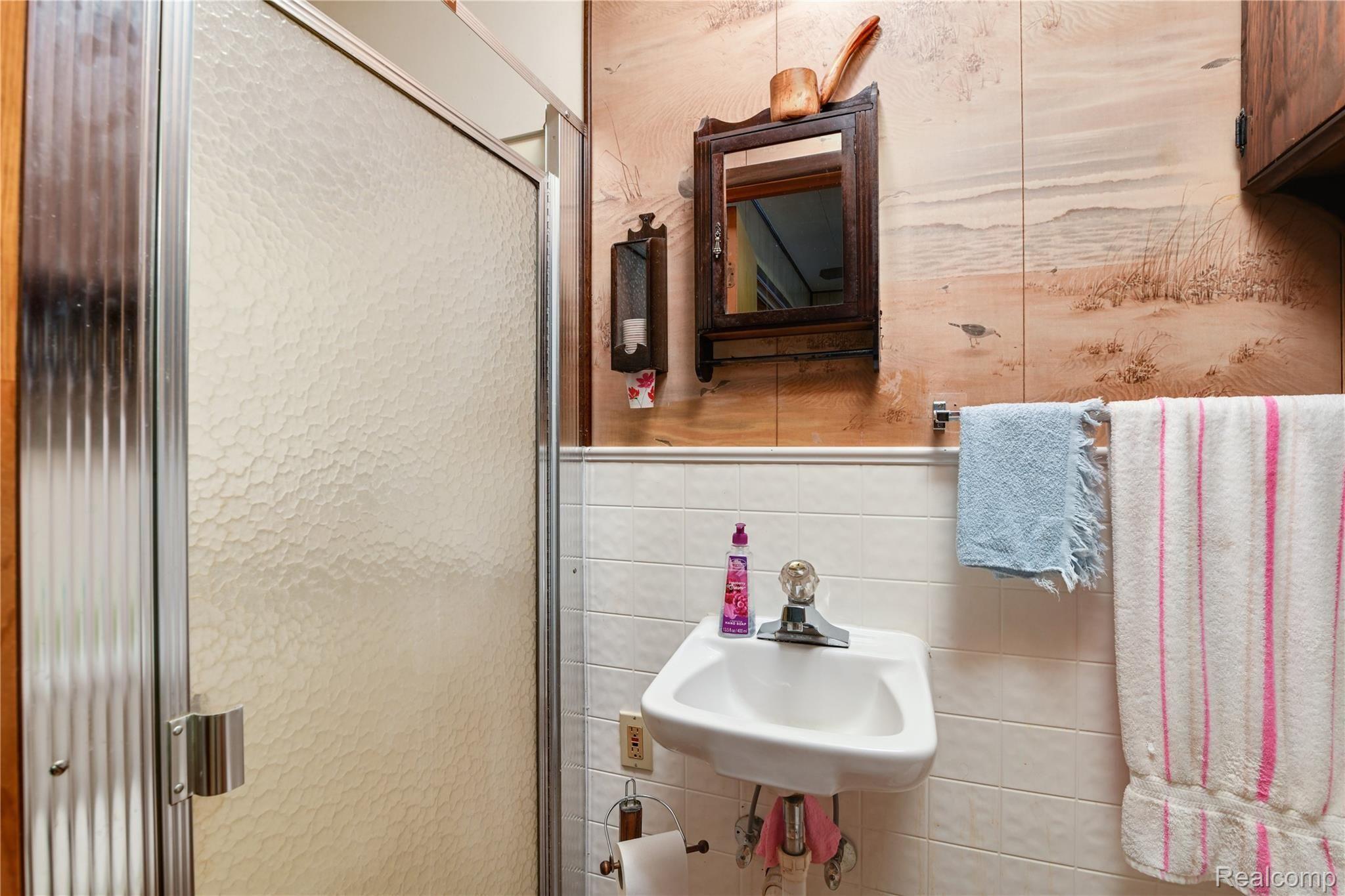 38811 Wade Road Romulus, MI 48174 - Photo 12 of 31 38811+Wade+Rd+Romulus-11-original.jpg
