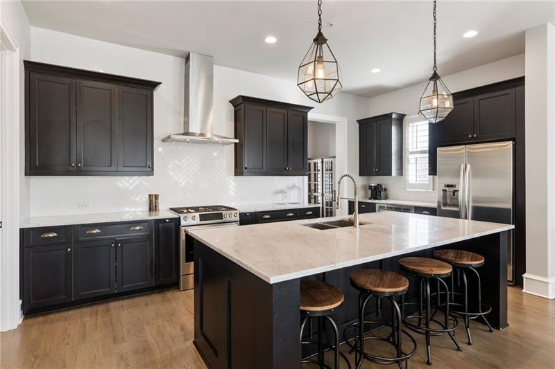 357 South Esplanade Alpharetta, GA 30009 - Photo 13 of 60