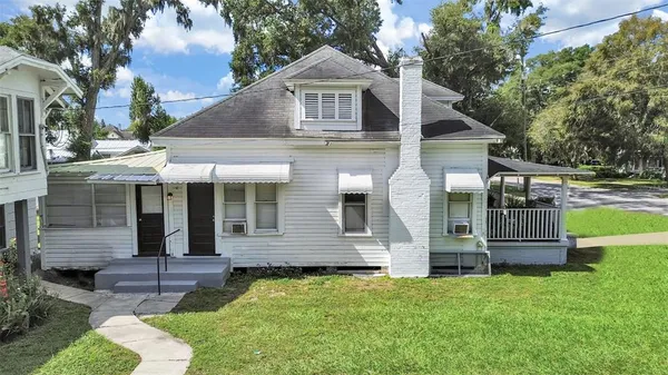 $399,900 | 601 West Baker Street, Plant City, FL 33563