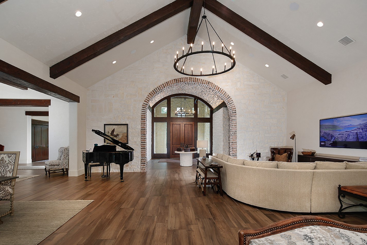 40693 Center Hill Road Hempstead, TX 77445 - Photo 21 of 50 Combing both casual and formal entertaining with a media niche so your guests can watch the big game!