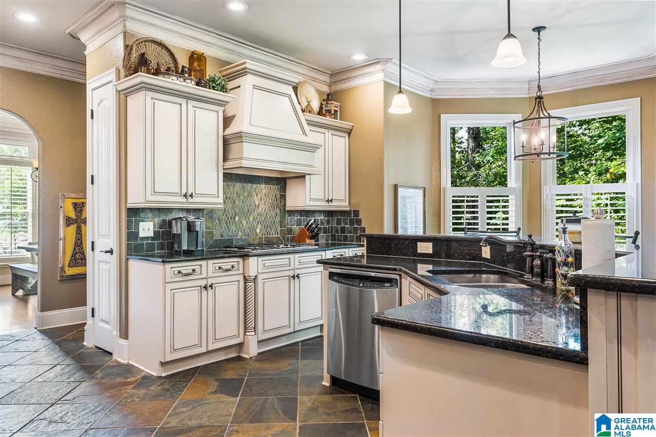 305 North Highland Ridge Court Chelsea, AL 35043 - Photo 13 of 50