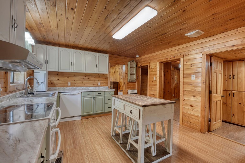 169 East Street Morganton, GA 30560 - Photo 11 of 43