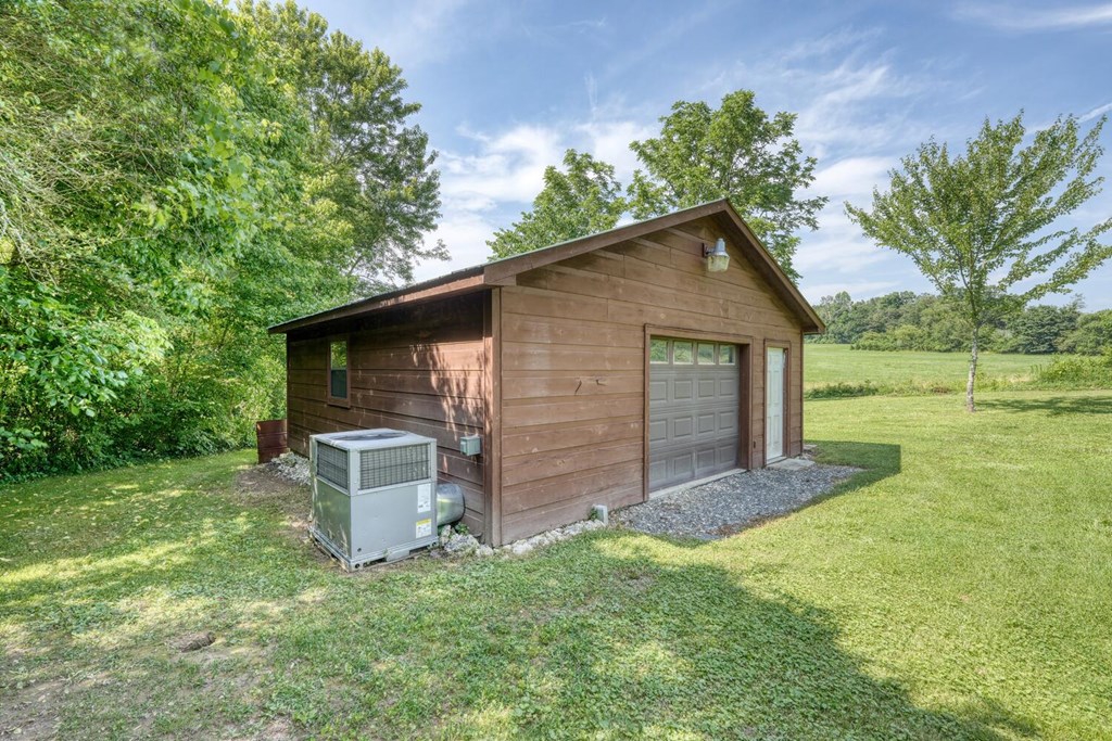 169 East Street Morganton, GA 30560 - Photo 2 of 43